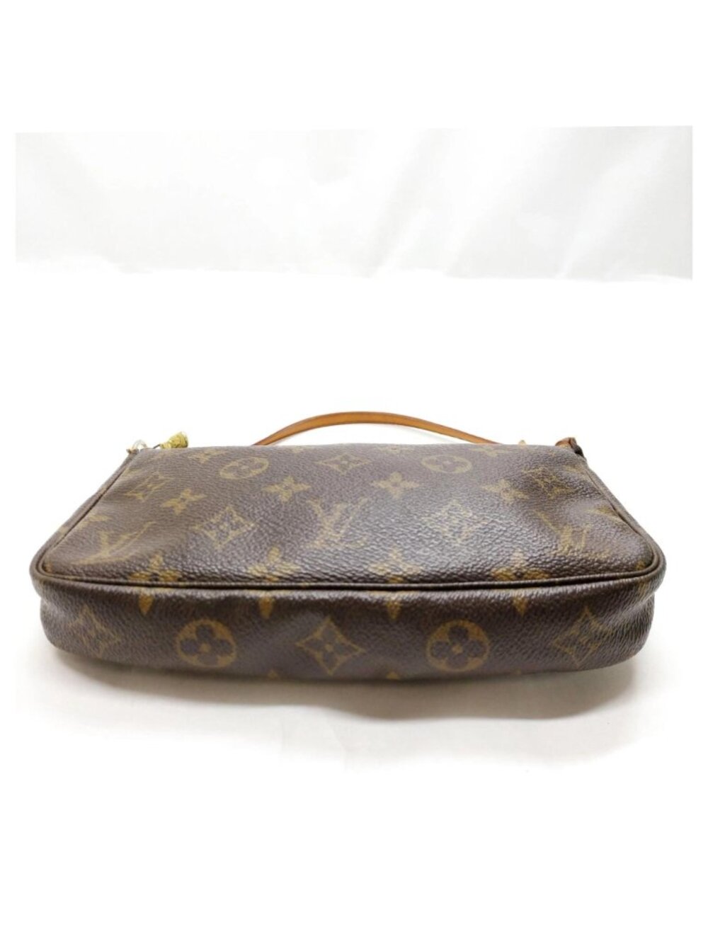 Authentic Louis Vuitton Pochette Accessoires Monogram Canvas Shoulder Bag - Picture 8 of 16